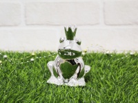 Figurka ceramiczna ŻABA  w koronie srebrna 10x8x6,5 cm
