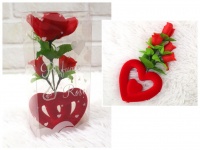 Upominek WALENTYNKOWY róża z sercem 20x9 cm