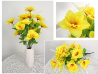 Bukiet sztuczny ŻONKIL 18 kwiatów z dodatkiem drobnych listków 53 cm