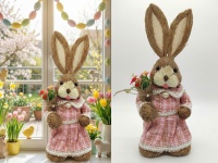 Dekoracja wielkanocna styropian-siano ZAJĄC w różowej sukience 45x18x16 cm