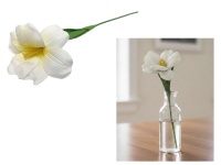 Kwiat pojedynczy MAGNOLIA piankowy wys. 33 cm (kwiat 10x3,5 cm BIAŁA z żółtym środkiem