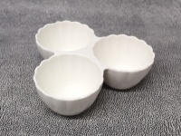 Miska ceramiczna dzielona na trzy falowana 20x6 cm BIAŁA