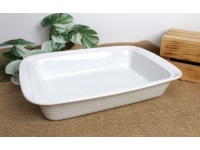 Naczynie ceramiczne karbowane 38x27x8 cm BIAŁE