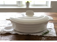 Naczynie ceramiczne z pokrywką 30x20x8 cm
