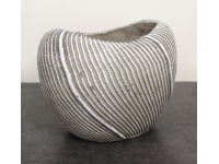 Osłonka betonowa SERCE W PASKI 20x16x15 cm SZARA