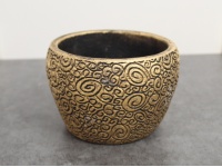 Osłonka betonowa Z WZOREM 13,5x13,5x9 cm ZŁOTA