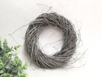 Wianek wiklinowy 20 cm SZARY
