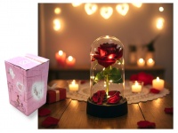 Wieczna RÓŻA LED czerwona na czarnym podstawku z płatkami 15x8 cm 