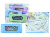 Zestaw geometryczny 7 el. (linijka 15 cm, 2x ekierka 10 cm, kątomierz 10 cm, cyrkiel, gryfy, gumka) etui 18x7,5x2 cm